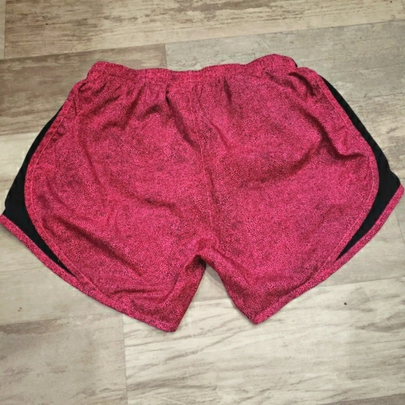 Nike dry fit shorts sz small - Picture 2 of 4